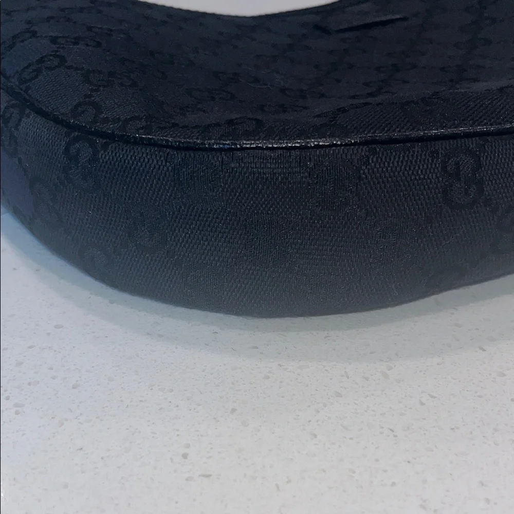 Gucci Black Monogram Shoulder Bag - Picture 11 of 13